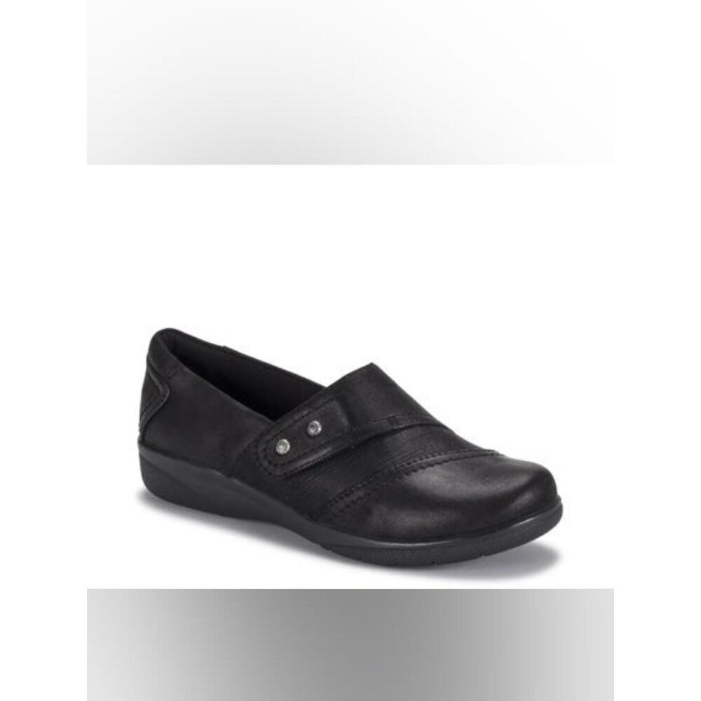 (S-4762) Baretraps Darma Slip-On Sz 6